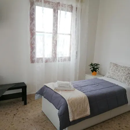 Giuseppe House 比萨